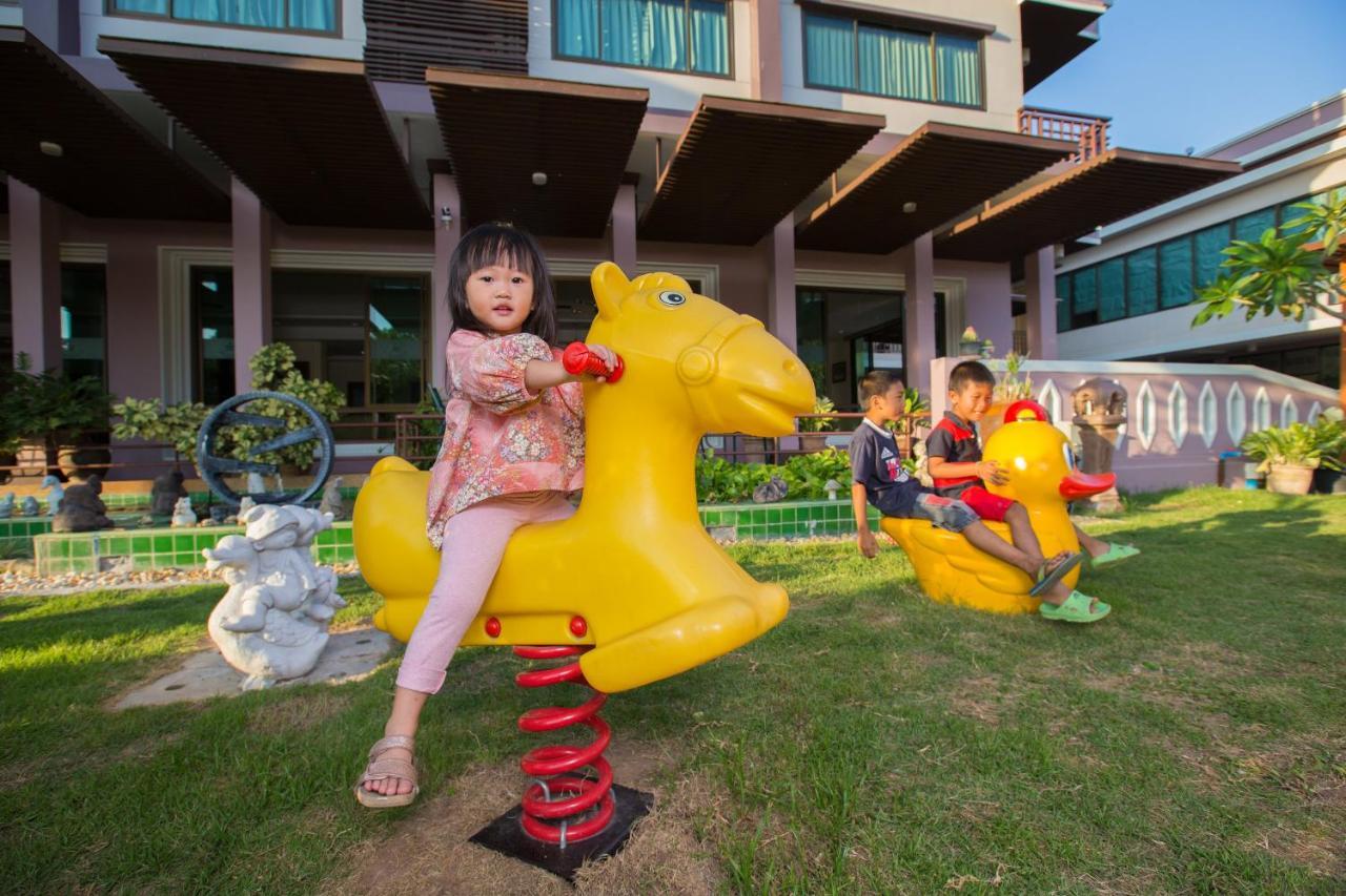Phanomrungpuri Hotel Buriram Nang Rong Luaran gambar