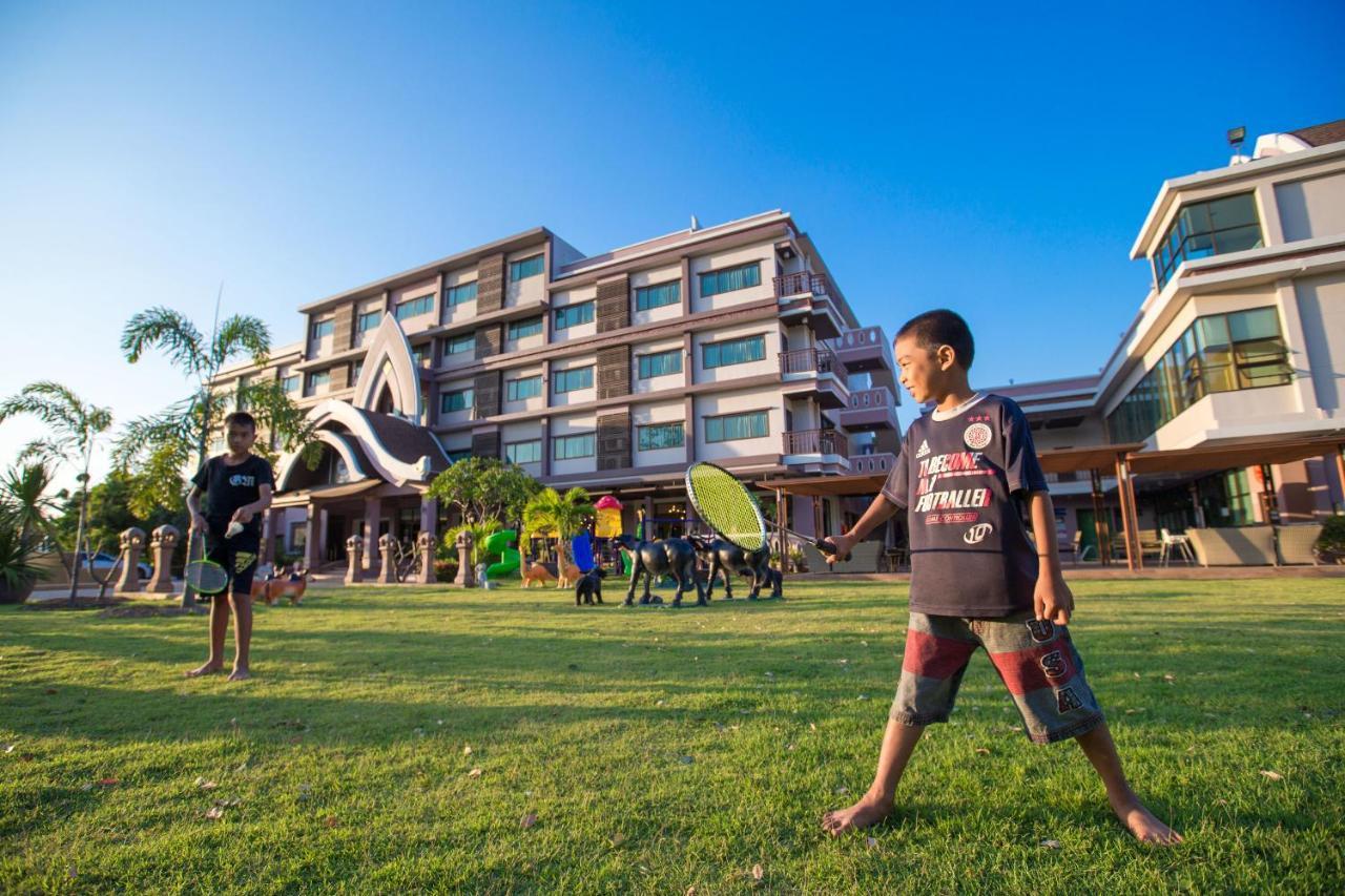 Phanomrungpuri Hotel Buriram Nang Rong Luaran gambar